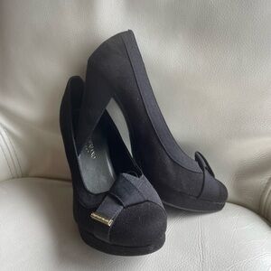 Christian Siriano pumps